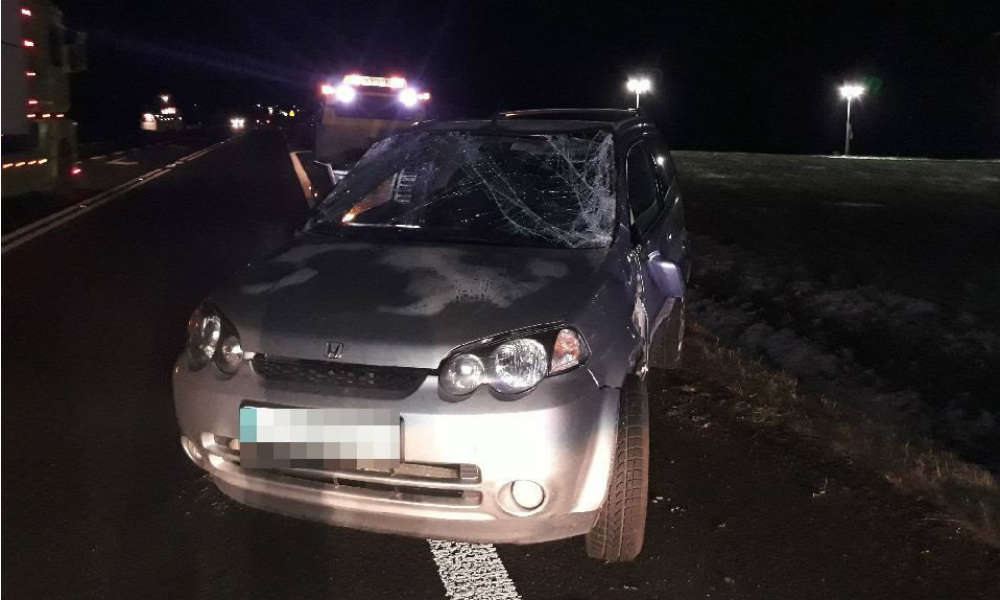 Samochód zniszczony po kolizji w miejscowości Pełczyn. Fot. Policja