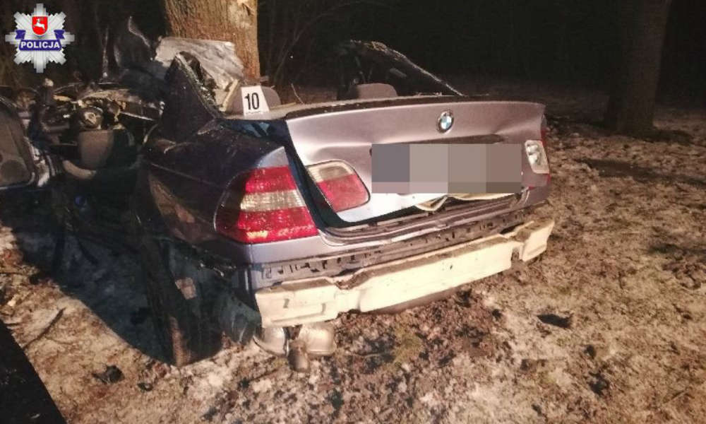 Śmiertelny wypadek kierowcy BMW w miejscowości Tuligłowy. Fot. Policja