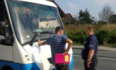 Mężczyzna z zakazem prowadzenia pojazdów woził autobusem pasażerów w Kuźnicy Raciborskiej prawie przez rok. Fot. Policja