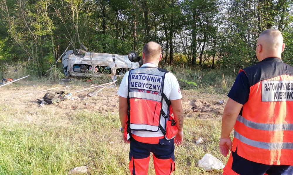 Wypadek busa na A4. Źródło: Facebook/Pogotowie Ratunkowe w Legnicy