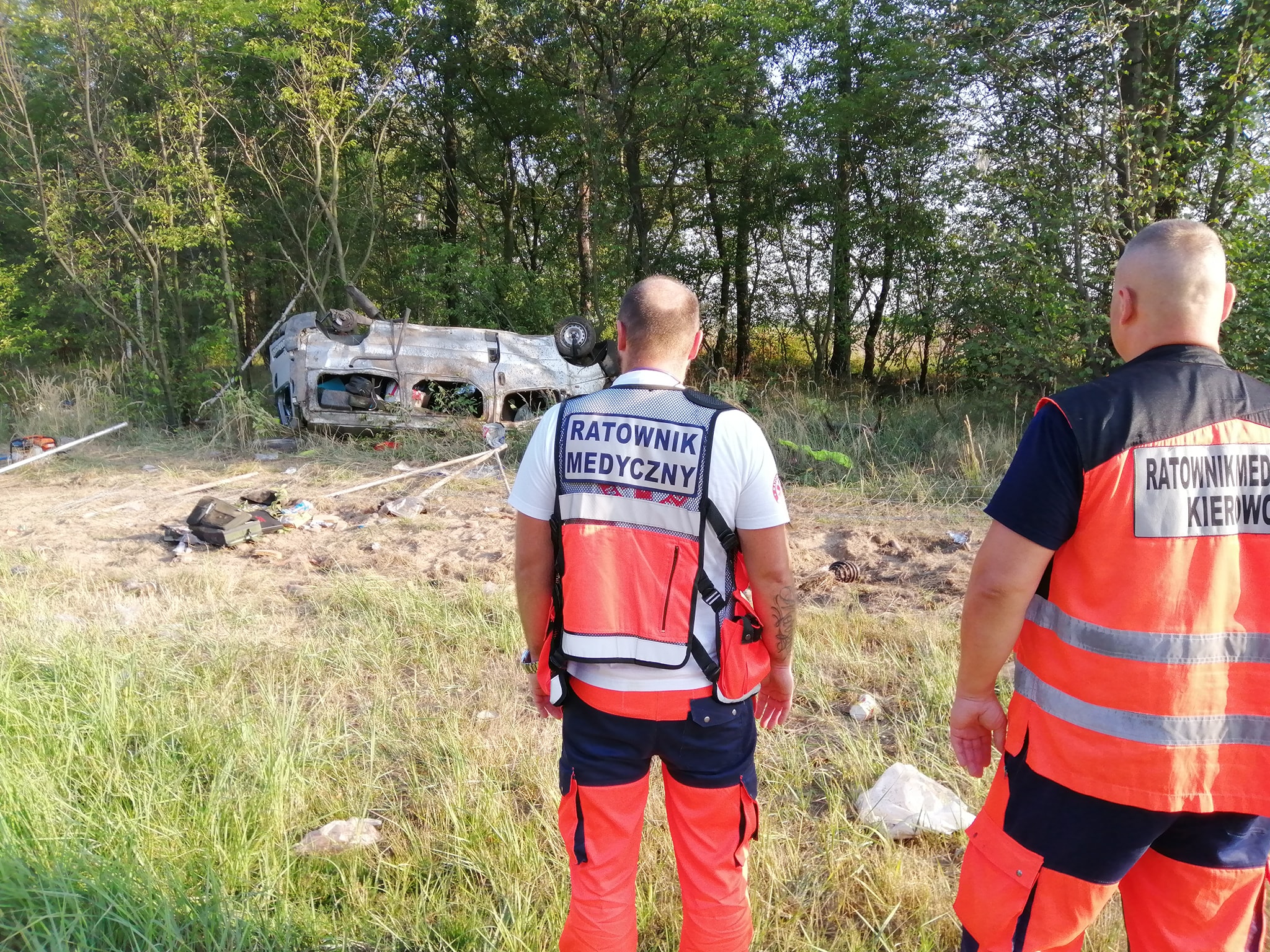 Wypadek busa na A4. Źródło: Facebook/Pogotowie Ratunkowe w Legnicy