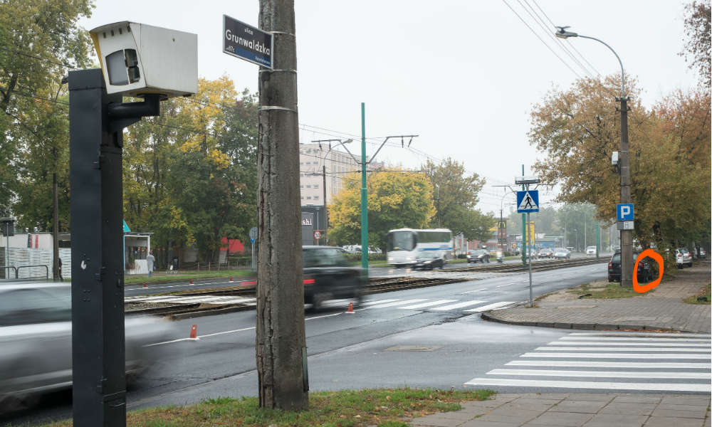 Nieczynny fotoradar miejski na ul. Grunwaldzkiej w Poznaniu Fot. VideoRadar