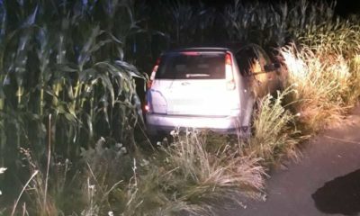 19-latek podczas ucieczki przed policją przesiadł się na tylną kanapę, by udawać, że to nie on prowadził samochód. Sęk w tym, że jechał sam Fot. Policja