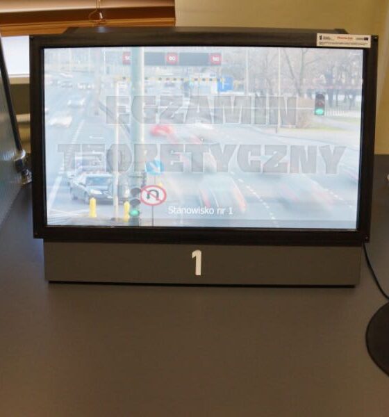 Stanowisko do zdawania egzaminów teoretycznych Źródło: word.radom.pl