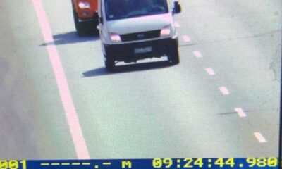 Pomiar odległości wykonany przez policję Źródło: Twitter/Andrzej Borowiak