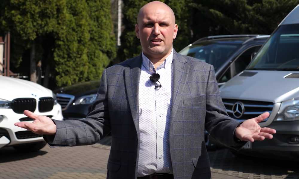 Adam Cieciura, "szofer gwiazd" Źródło: YouTube