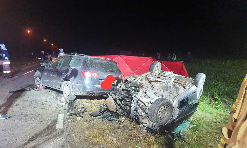 Śmiertelny wypadek spowodowany przez kierowcę vw golfa w Kobylanach Fot. Facebook/OSP Skaryszew