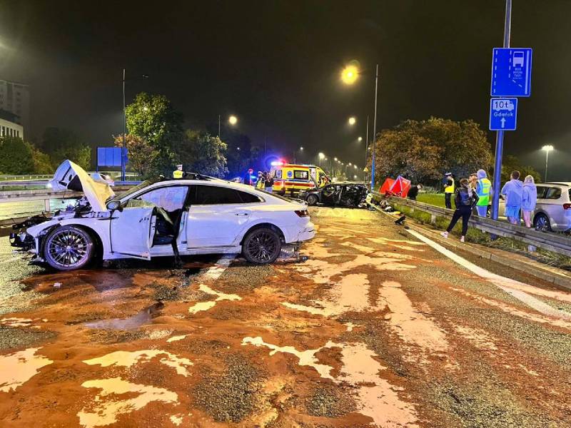 Najechanie na rodzinę. Jeden mężczyzna z arteona uciekł po wypadku - brd24.pl