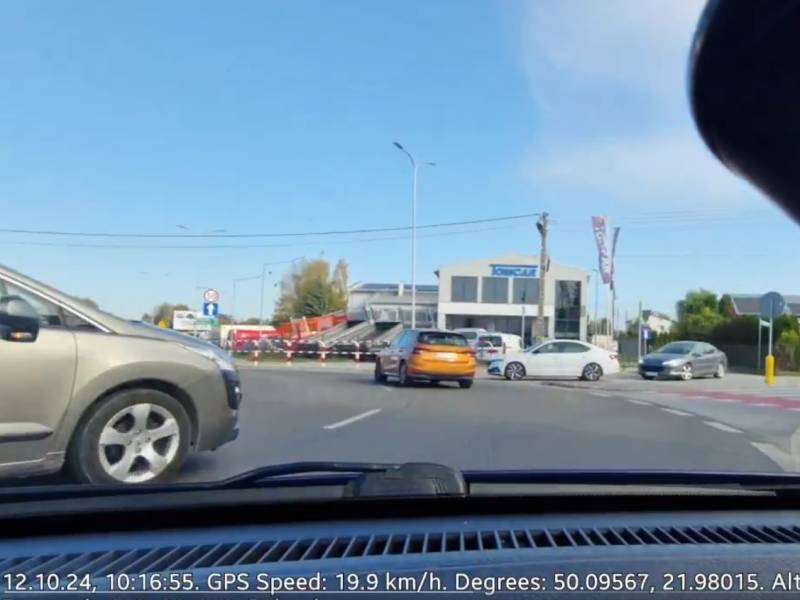 Policjant: “to ronda idealne do wymuszeń”. Kto tu miał pierwszeństwo?