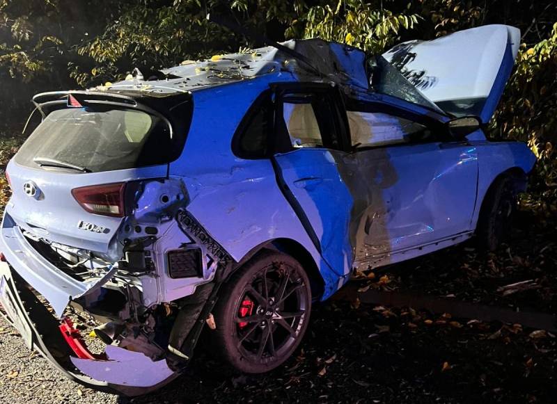 19-latek w 250-konnym aucie. Rozbił się w centrum Kędzierzyna-Koźla