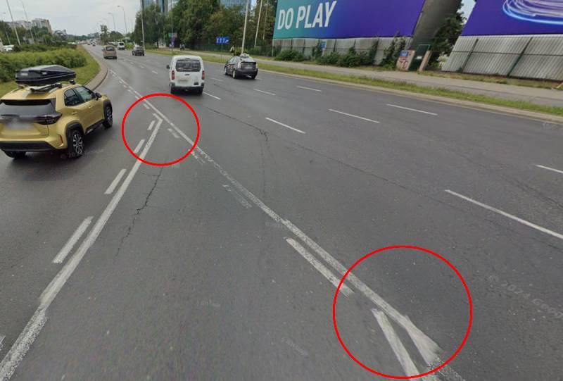 Taksówkarz od stłuczek przyłapany. Widać, jak „pomógł”, by do zderzenia doszło