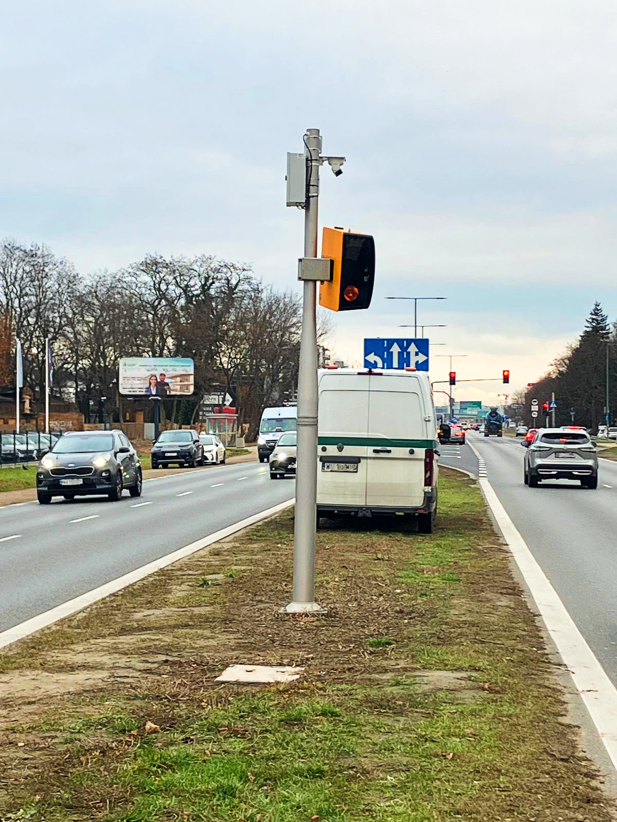 Fotoradar w Warszawie zniszczony po raz trzeci. Przetrwał 11 dni