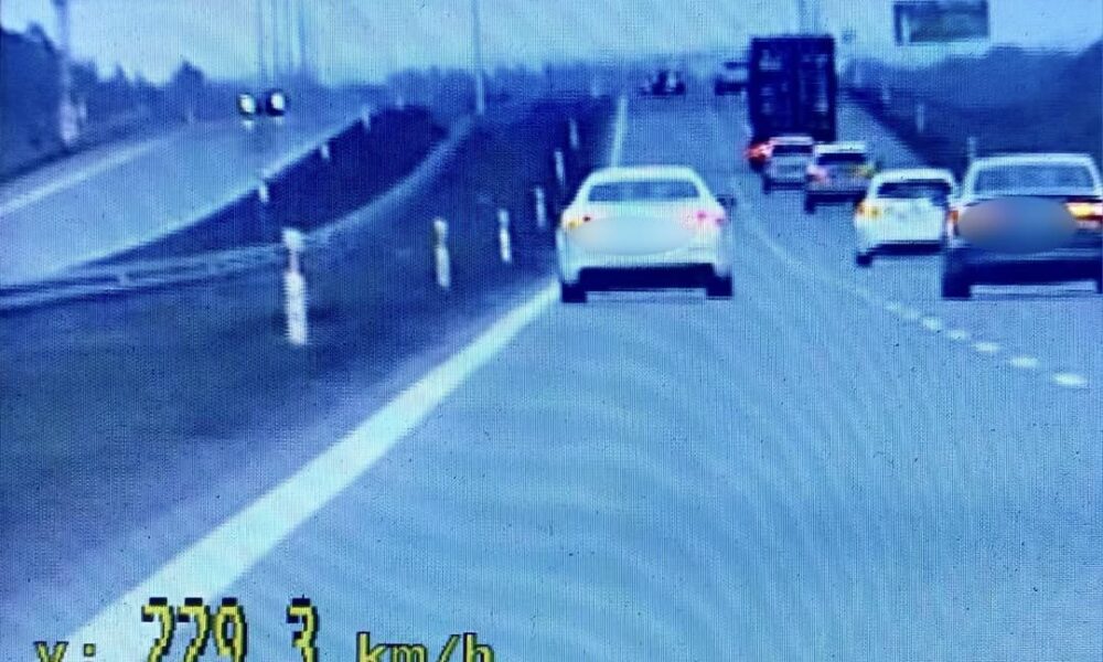 Uchylony mandat dla pirata z Maserati nie kończy sprawy. Będzie ruch policji